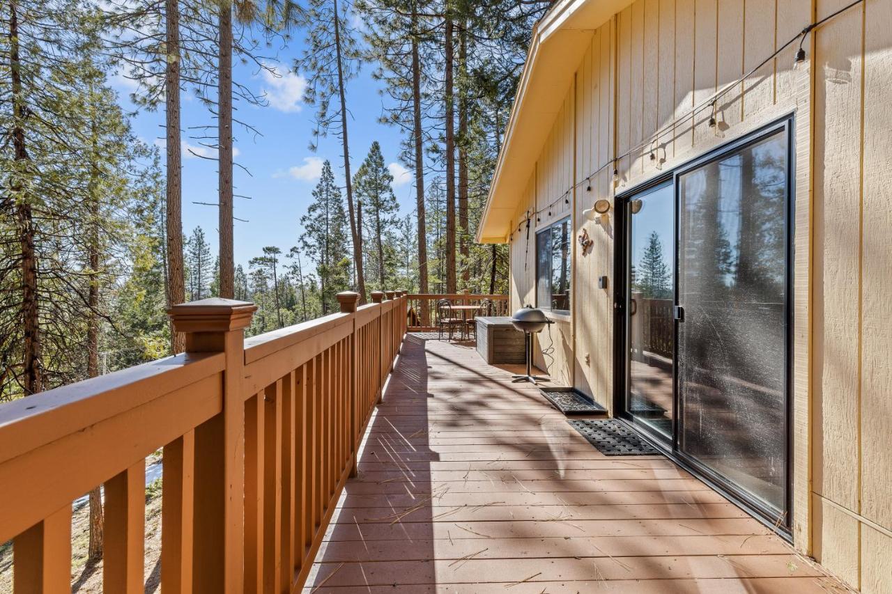 Big Trees, Little Cabin Arnold Exteriör bild